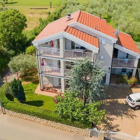 Apartamento Ruza *